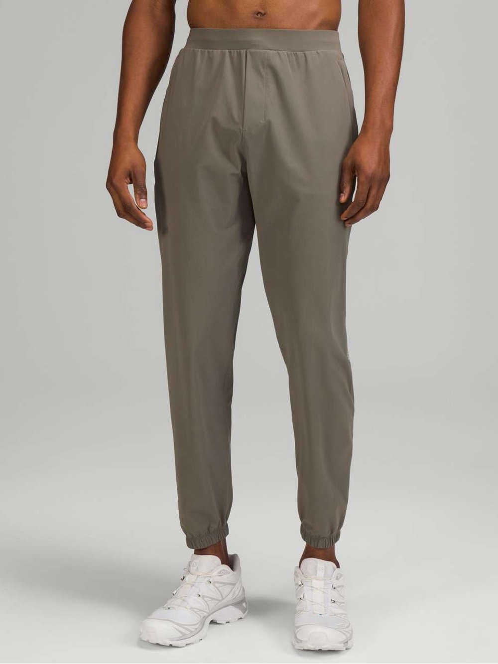 Lululemon Surge Jogger Mens Small in
Rover Grey
